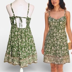 NEW Sincerely Jules Green Floral Backless Dress MEDIUM